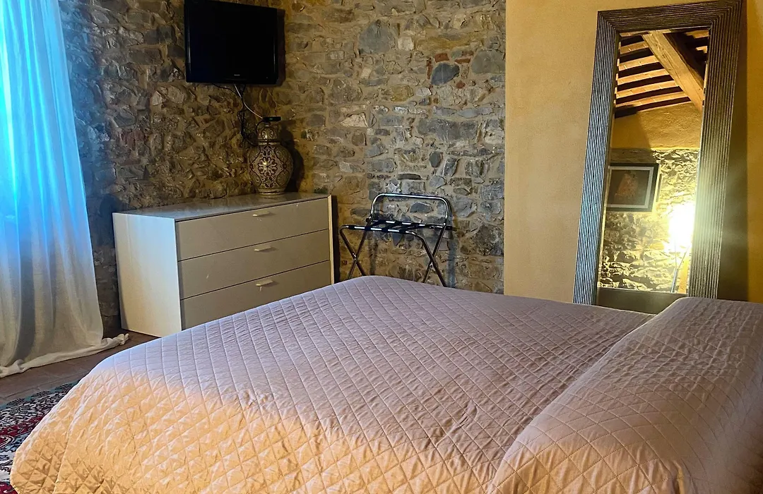 Room In Bb - Sottotono Agriturismo With Swimming Pool On Florence Surrounded By Greenery-1